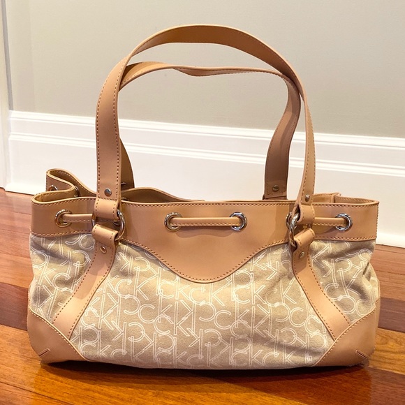 Calvin Klein • Purse (NEW!) - Picture 2 of 8